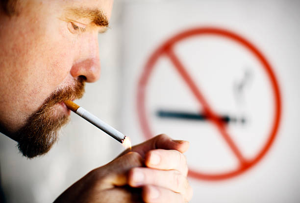 هل يسبب التدخين العقم عند الذكور؟