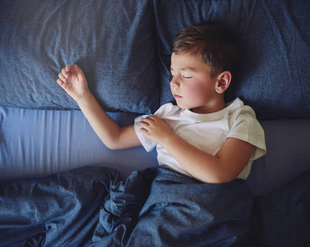 فوائد نوم الليل للأطفال